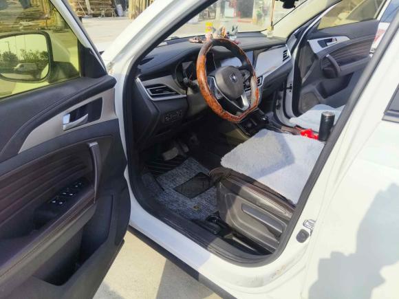 [上海·皖S] 二手长安长安CS35PLUS2019款 1.6L 自动畅联版