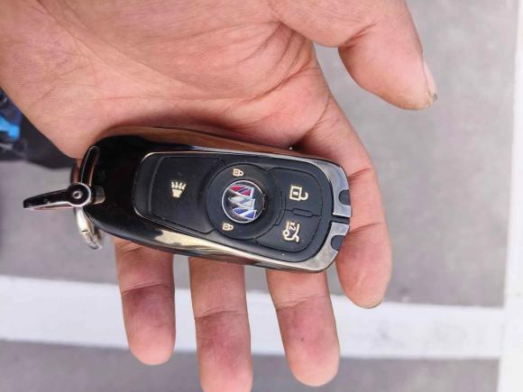 [上海·苏U] 二手别克君威2022款 552T 智享型