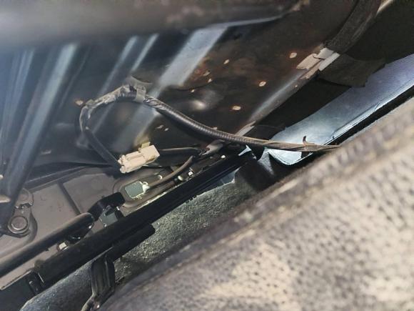 [西安·陕A] 二手起亚起亚K22012款 三厢 1.6L AT Premium纪念版