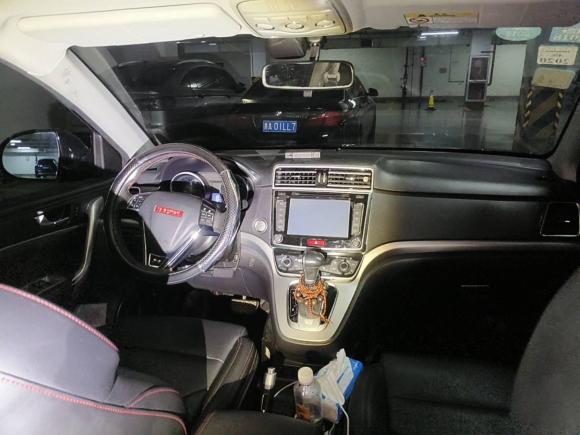 [杭州·赣H] 二手哈弗哈弗H62015款 运动版 1.5T 自动两驱豪华型