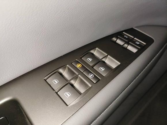 [武汉·鄂A] 二手大众辉腾2012款 3.0L 商务型