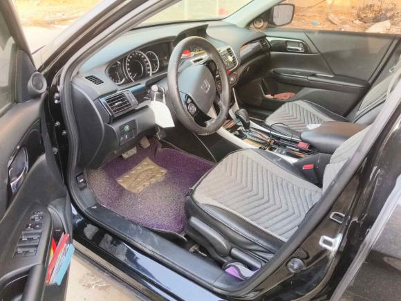 [西安·陕A] 二手本田雅阁2016款 2.0L 舒适版