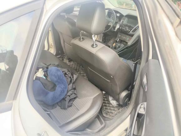 [苏州·苏E] 二手福特福克斯2018款 三厢经典 1.6L 手动风尚型智行版