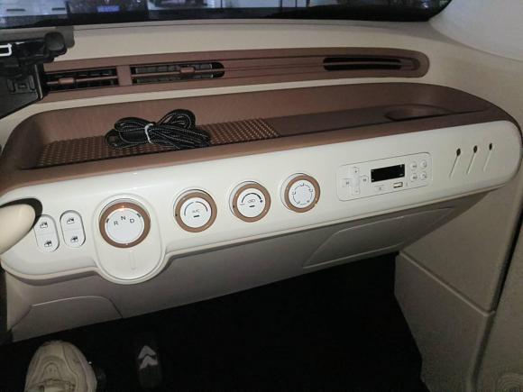 [杭州·浙A] 二手奔腾奔腾小马2026款 222km 闪耀马