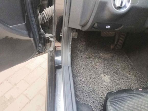 [青岛·鲁B] 二手奔驰奔驰E级2012款 E 300 L 时尚型