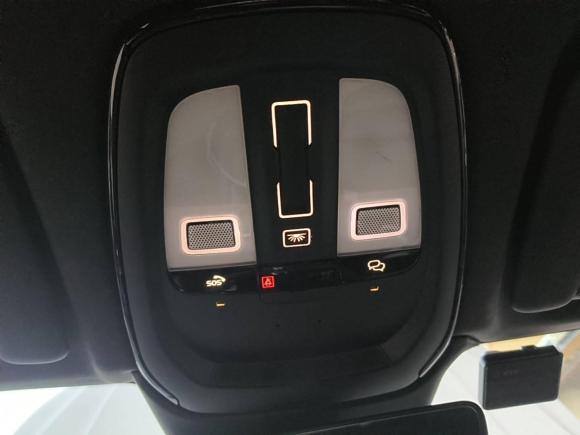 [深圳·粤L] 二手沃尔沃沃尔沃XC602023款 B5 四驱智远豪华版