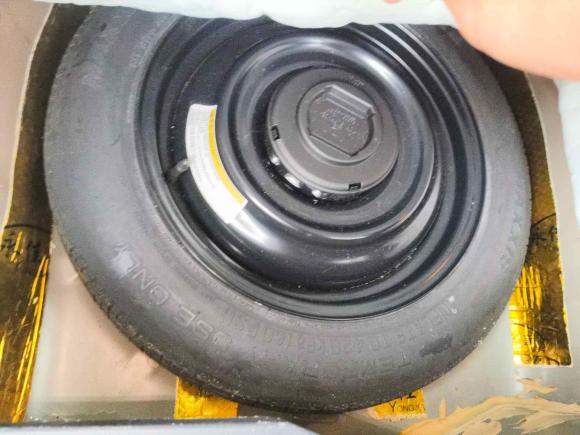 [合肥·皖A] 二手英菲尼迪英菲尼迪ESQ2014款 1.6L 率臻版