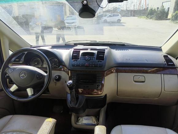 [上海·沪L] 二手奔驰唯雅诺2010款 2.5L 尊贵版