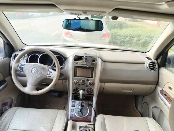 [成都·川A] 二手铃木超级维特拉2011款 2.4 AT JLX-EL 5门版