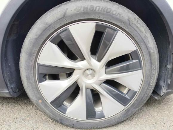 [上海·沪A] 二手特斯拉Model Y2021款 标准续航后驱版