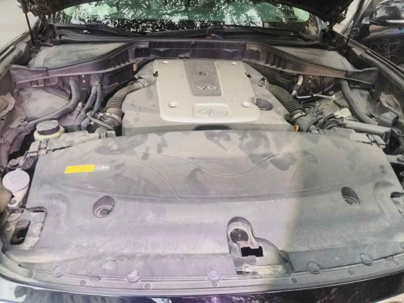 [上海·苏E] 二手英菲尼迪英菲尼迪Q702015款 Q70L 2.5L 悦享版