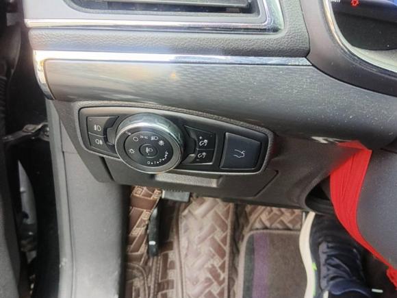 [义乌·渝A] 二手福特金牛座2016款 EcoBoost 180 豪华型