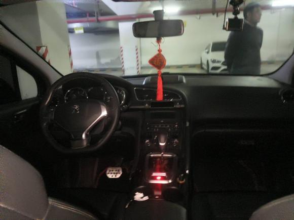 [上海·鄂F] 二手标致标致30082013款 2.0L 自动潮流版