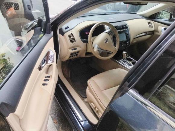 [上海·沪A] 二手日产天籁2014款 公爵 2.5L XV-VIP尊领版