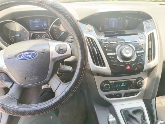 [青岛·鲁B] 二手福特福克斯2012款 两厢 2.0L 手动豪华运动型