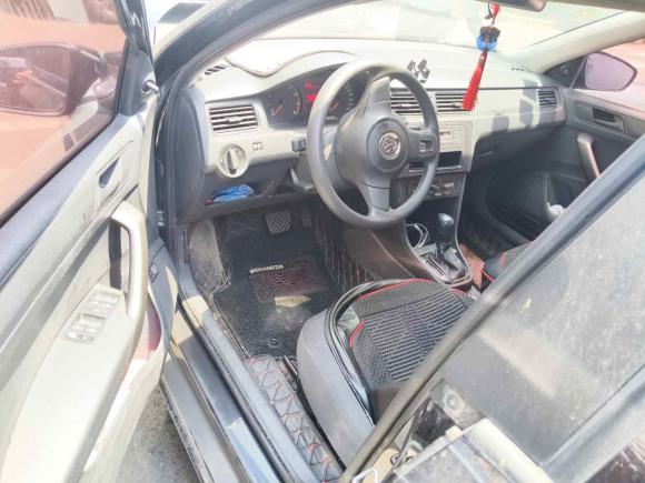 [苏州·苏E] 二手大众桑塔纳2016款 1.6L 自动风尚版