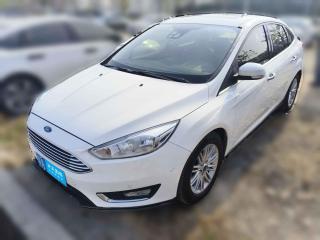 福特福克斯2017款 三厢 EcoBoost 180 自动旗舰型