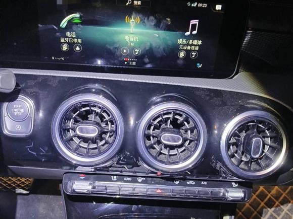 [成都·川B] 二手奔驰奔驰A级2021款 A 200 L 运动轿车动感型