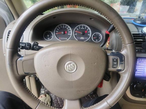 [广州·粤A] 二手别克别克GL82013款 2.4L 行政版