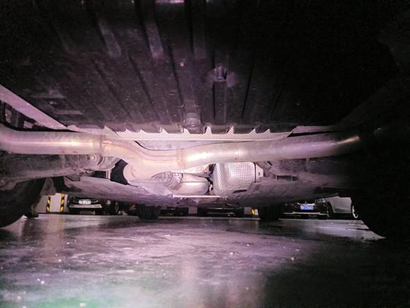 [深圳·粤B] 二手奔驰奔驰E级2017款 E 300 L 运动时尚型