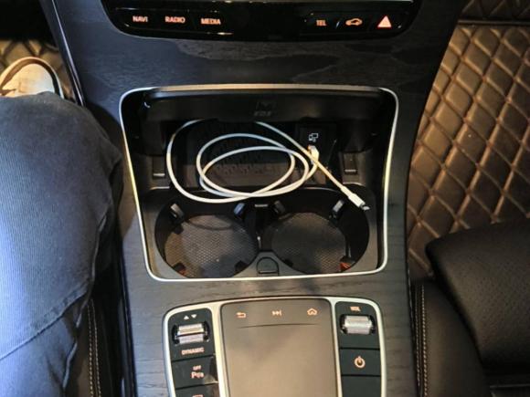 [深圳·粤B] 二手奔驰奔驰C级2020款 C 260 L 运动版