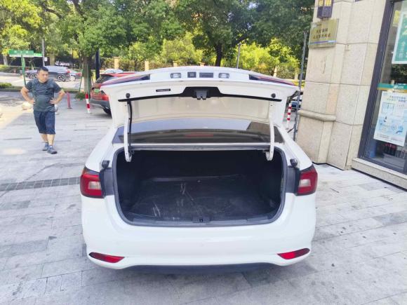 [杭州·浙A] 二手荣威荣威i52020款 1.5L 手动4G互联领豪旗舰版