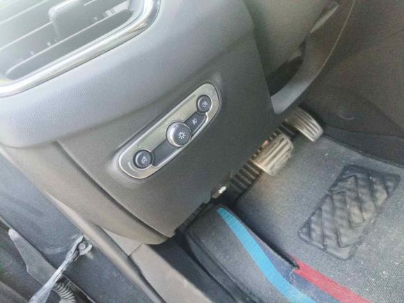 [苏州·苏E] 二手雪佛兰探界者2018款 550T 自动四驱捍界版