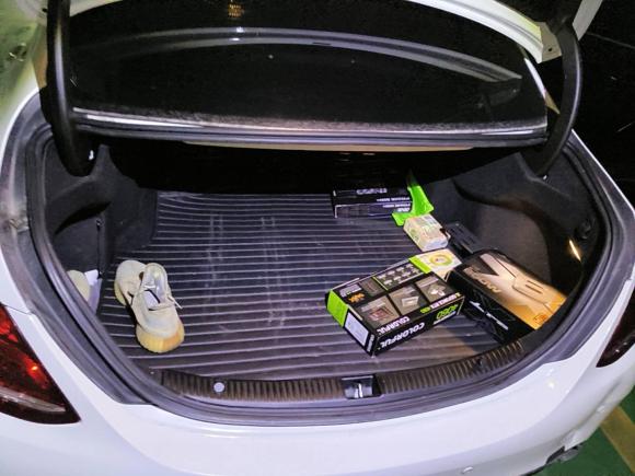 [杭州·浙J] 二手奔驰奔驰C级2015款 C 200 运动版