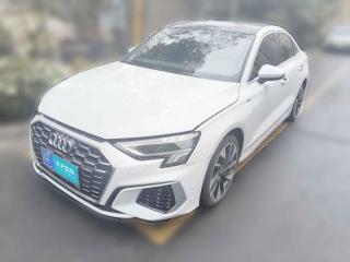 奥迪奥迪A32022款 A3L Limousine 35 TFSI 时尚运动型
