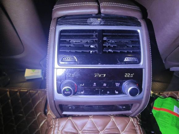 [成都·川H] 二手宝马宝马7系2018款 730Li 尊享型 M运动套装