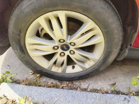 [南昌·赣M] 二手福特福克斯2012款 两厢 1.6L 自动舒适型