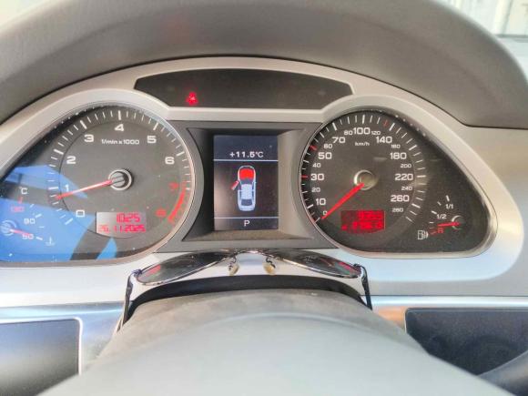 [上海·沪C] 二手奥迪奥迪A6L2010款 2.4L 豪华型