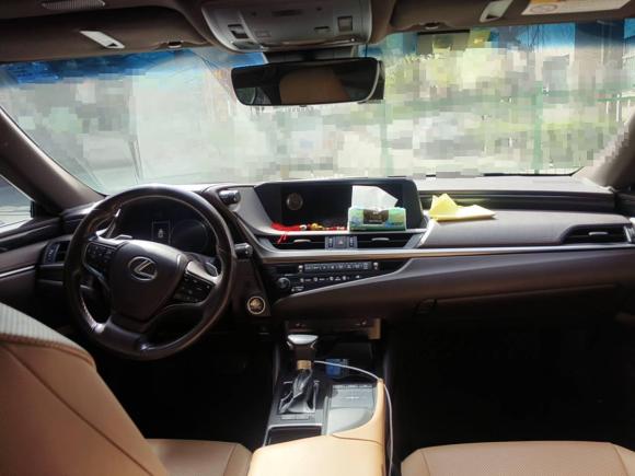 [西安·陕A] 二手雷克萨斯雷克萨斯ES2018款 200 卓越版 国V