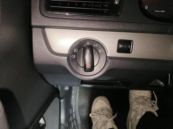 [成都·川A] 二手大众朗逸2013款 改款 1.4TSI DSG舒适版