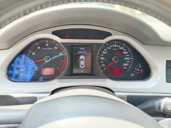 [上海·沪L] 二手奥迪奥迪A6L2011款 2.0 TFSI 自动标准型