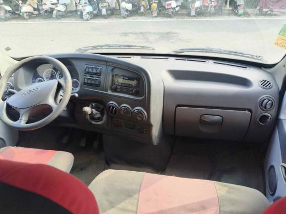 [苏州·苏E] 二手依维柯依维柯褒迪2012款 2.5T-A32 基本型