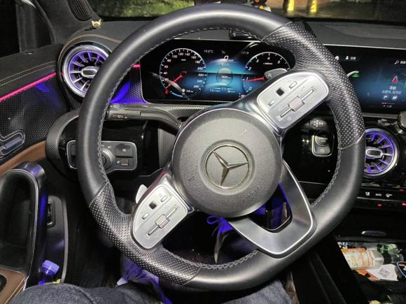 [合肥·皖A] 二手奔驰奔驰A级2020款 A 200 L 运动轿车