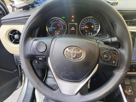 [广州·粤A] 二手丰田雷凌2017款 改款双擎 1.8H GS E-CVT精英天窗版 国V