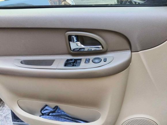 [上海·沪C] 二手别克别克GL82014款 2.4L 经典版