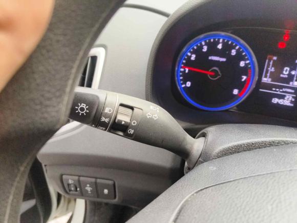 [深圳·粤B] 二手现代北京现代ix252017款 1.6L 手动时尚型