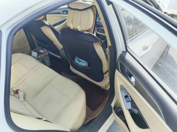 [合肥·皖A] 二手长安逸动2016款 1.6L 手动风尚型