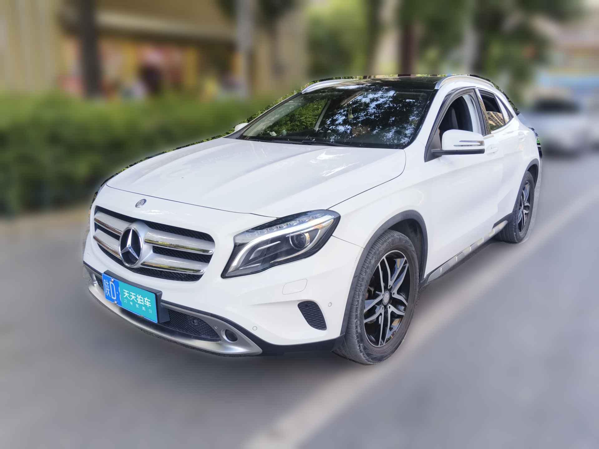 [西安·陕D] 奔驰奔驰GLA2015款 GLA 200 时尚型