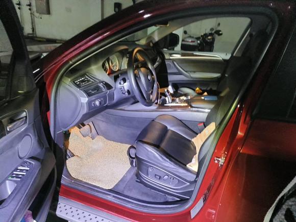 [上海·沪E] 二手宝马宝马X62008款 xDrive35i