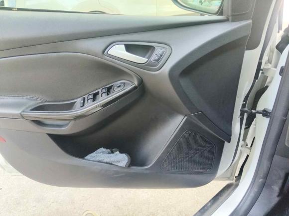 [青岛·鲁U] 二手福特福克斯2018款 三厢经典 EcoBoost 125 自动超能风尚型智行版