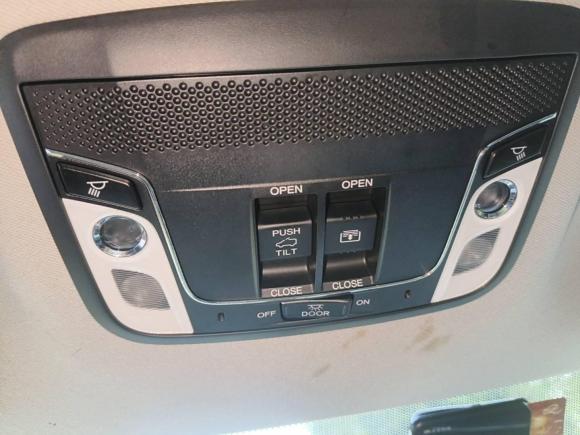 [武汉·鄂W] 二手本田缤智2015款 1.8L CVT两驱豪华型