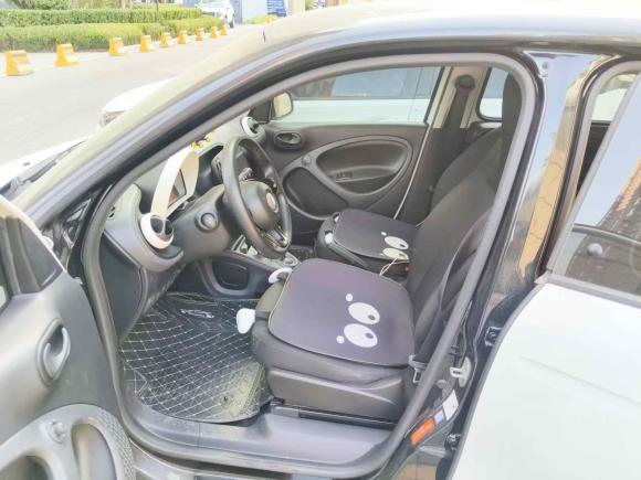 [青岛·鲁B] 二手smartsmart forfour2018款 1.0L 52千瓦灵动版
