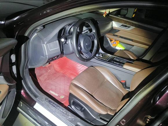 [广州·皖L] 二手捷豹捷豹XFL2017款 XFL 2.0T 240PS 豪华版