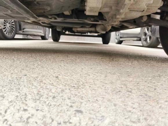 [苏州·苏U] 二手大通新途V802021款 2.0T 手动经典傲运通127PS中轴中顶6/7/8/9座