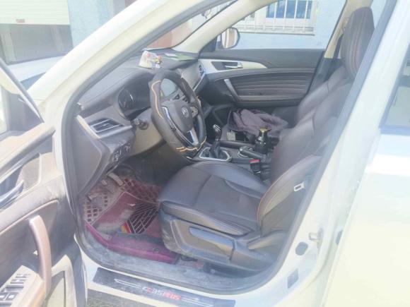 [宁波·皖D] 二手长安长安CS35PLUS2019款 1.6L 手动悦联升级版