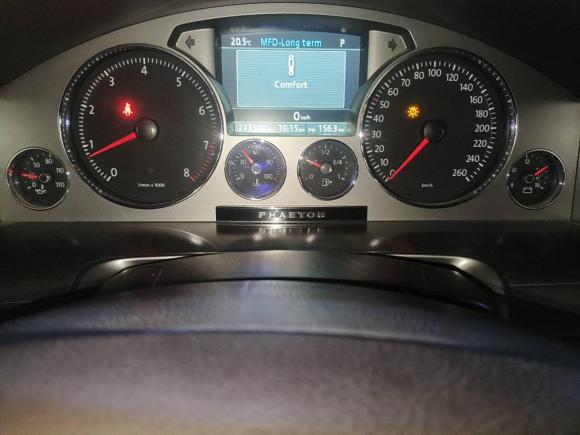 [上海·沪J] 二手大众辉腾2009款 3.6L V6 5座加长舒适版